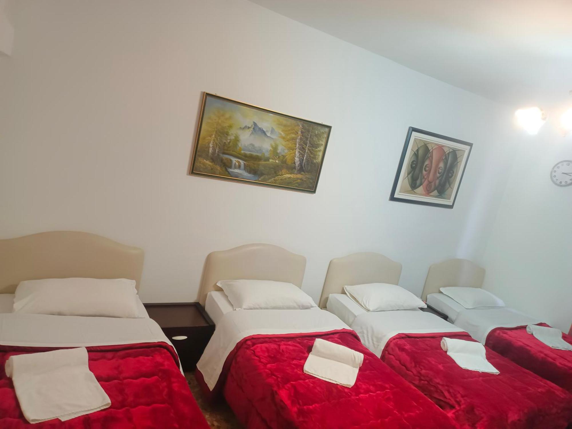 Hostel Host Roma Zewnętrze zdjęcie