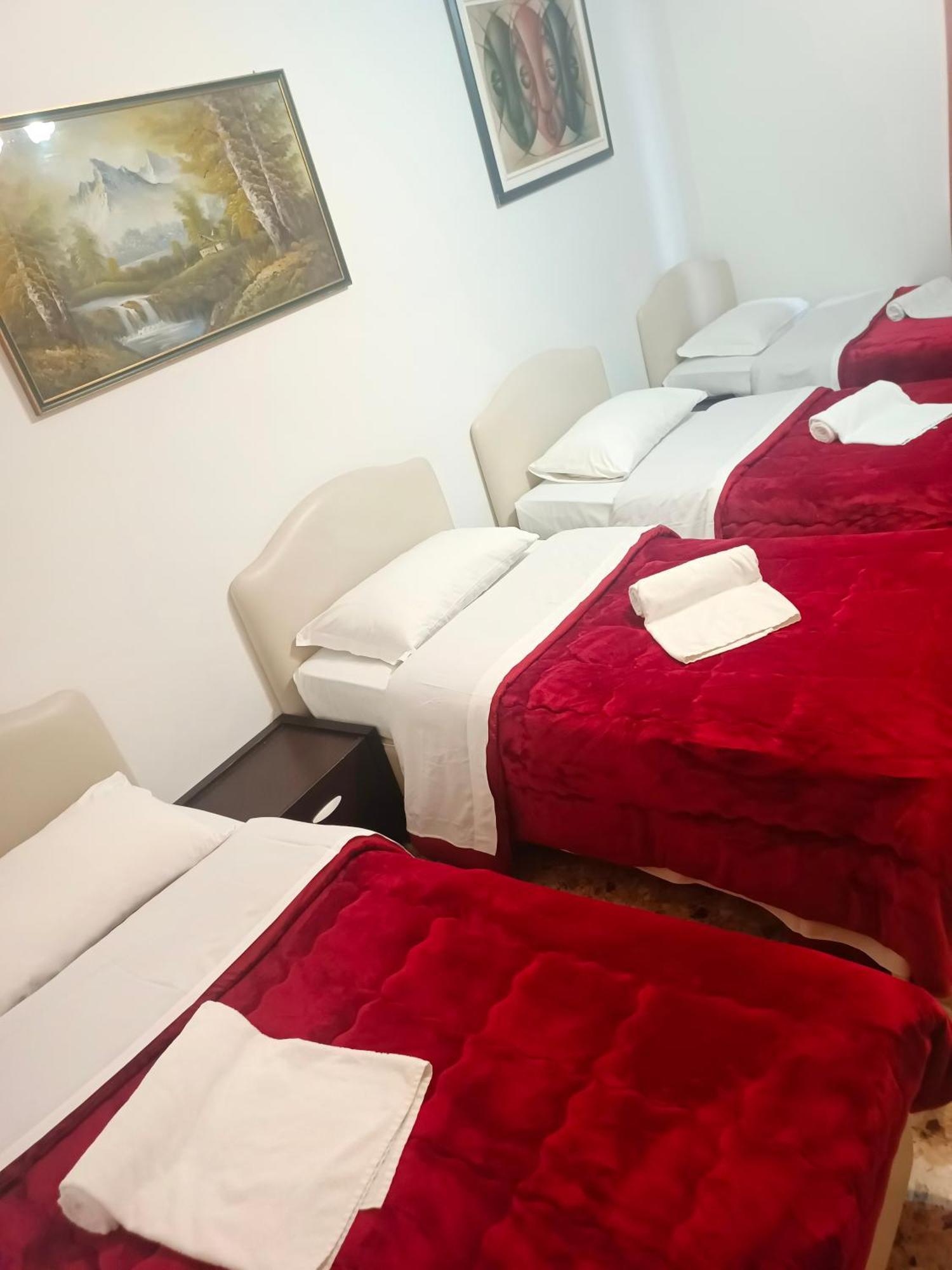Hostel Host Roma Zewnętrze zdjęcie